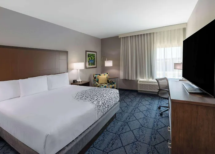 Hotel La Quinta & By Wyndham Near Kalahari Round Rock